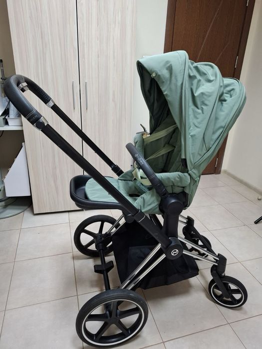 Бебешка количка Cybex Priam 4 Chrome черна кожа