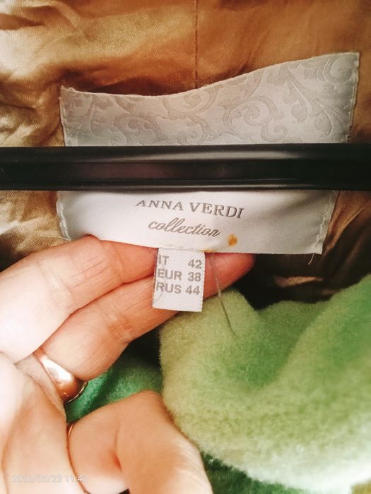 Пальто продам ..