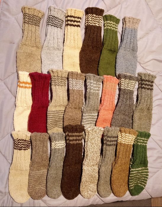 Вълнени чорапи. За София може и лично предаване.