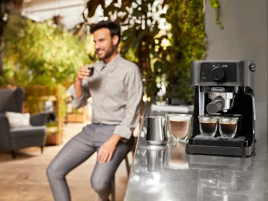Кофеварка DeLonghi EC230.BK Stilosa