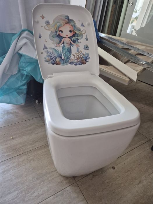 Vand Vas WC pe pardoseala Ideal Standard  rimless alb lucios