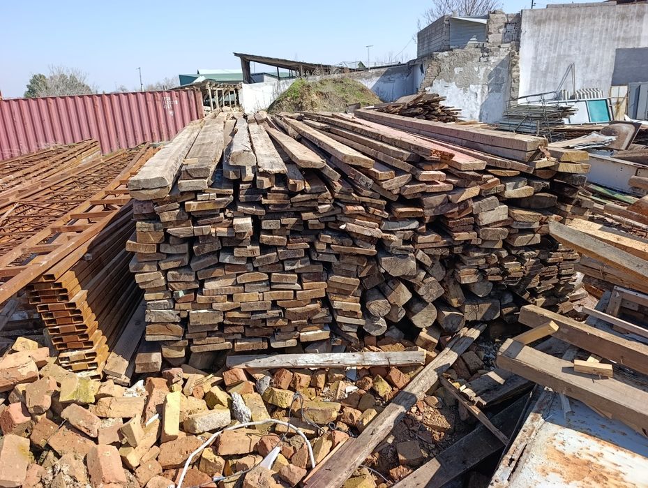 Taxta toʻsin reyka choʻrni sotiladi