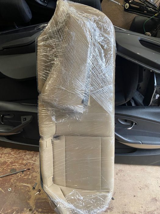 Bmw x1 кожен салон