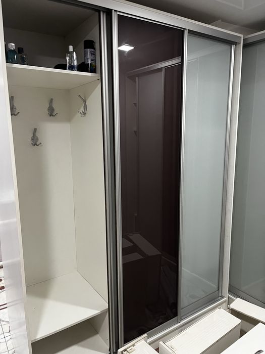 Продам шкаф в прихожую