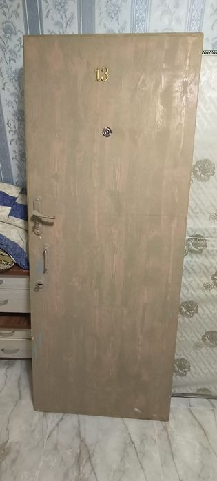 Продам двери 4шт