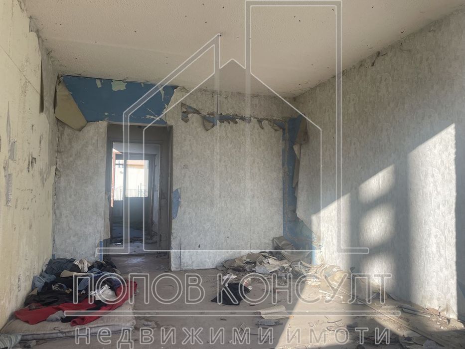 Продава се Хотел в Стамболийски - 4000 кв.м за 500 €/кв.м - Снимка #5