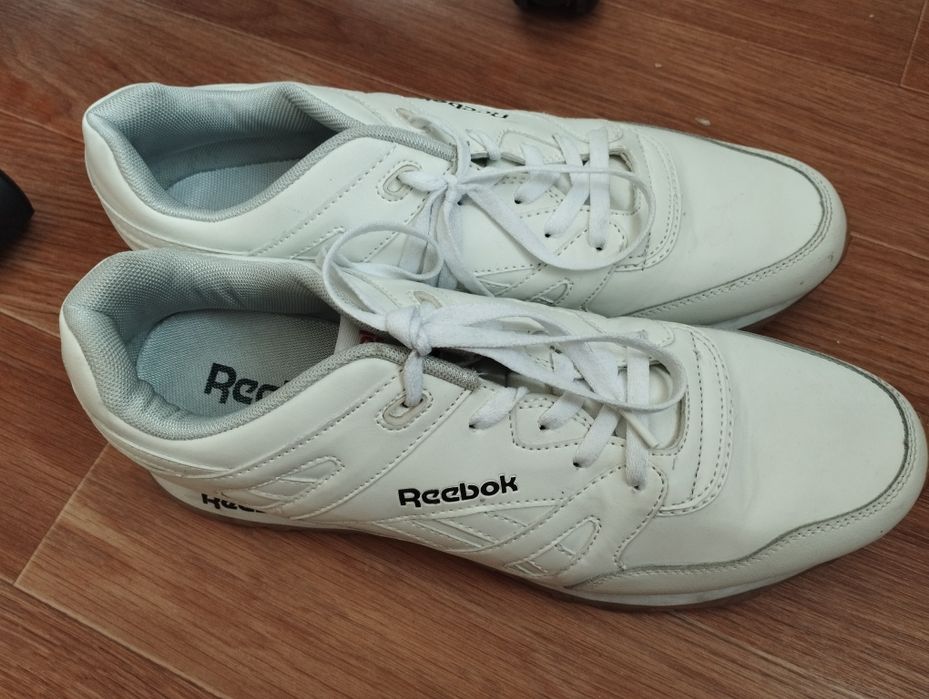 Продается кроссовки