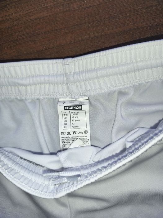 Vand pantaloni fotbal kipsta,in stare f buna, mar 143-152