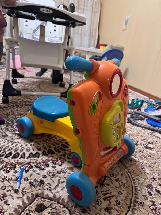 Продам ходунки как машина детский