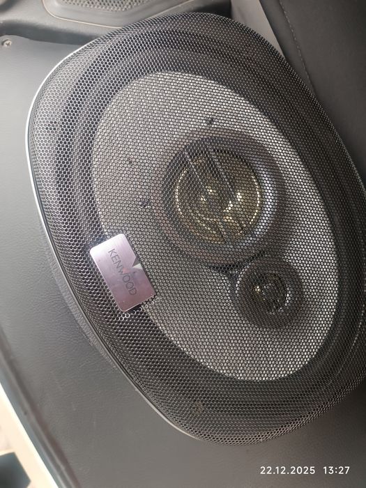 Kenwood 718 bass booster