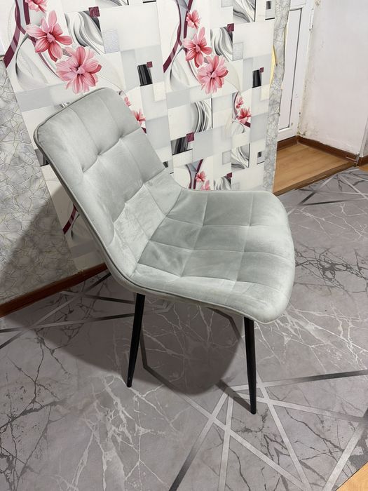 Продается диван, ковры , спальный горнитур