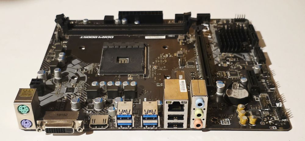 Placa baza MSI A320M A PRO socket AM4