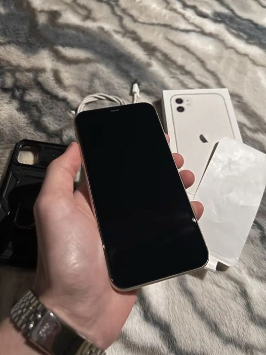 IPhone 11 Продам Айфон 11