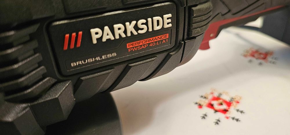 Polizor unghiular fara fir Parkside Performance PWSAP 40-Li A1