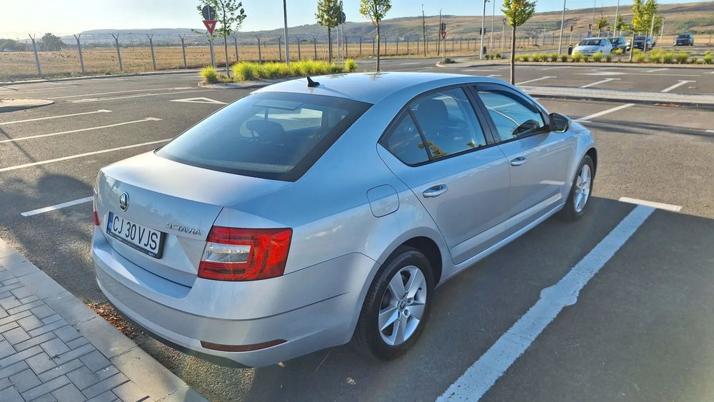 SKODA Octavia 2020 — imagine 10