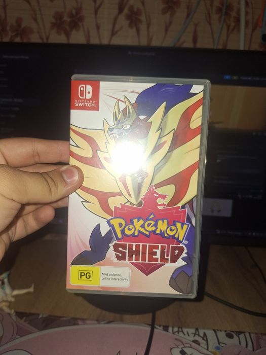 Pokemon Shield(Для нинтендо свитч)