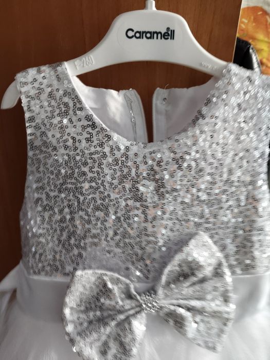 Продам платье белое