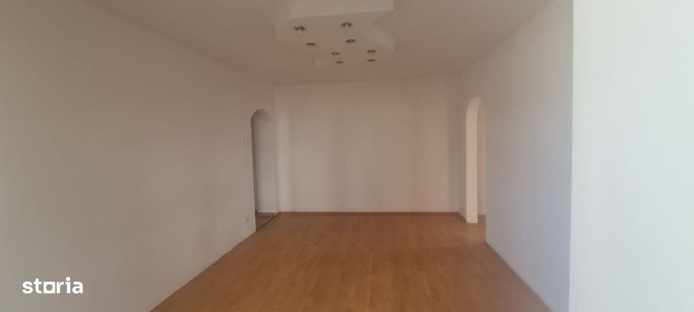 SC VIMAK Imobiliare vinde apartament 3 camere