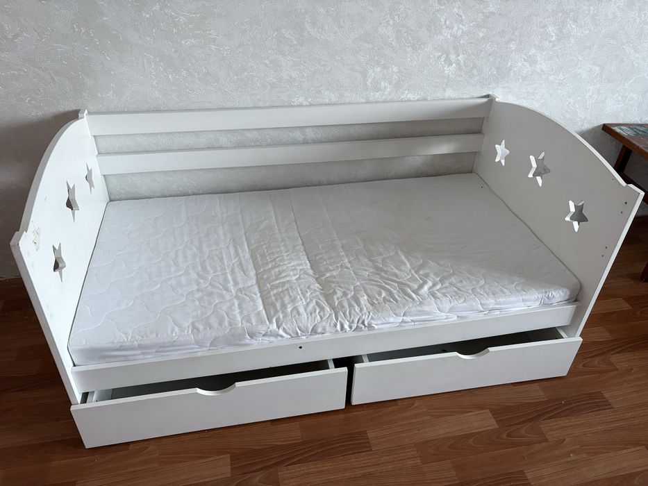 Продам детскую кровать