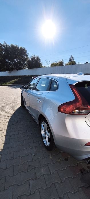 Volvo V40 R-Design