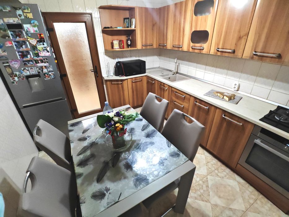 3 camere | 87 mp | 2 balcoane | Șos. Alexandriei | Sector 5 | 720 €