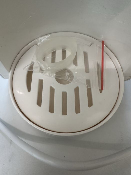 Машина за адаптирано мляко AGU HAPPY SHAKER