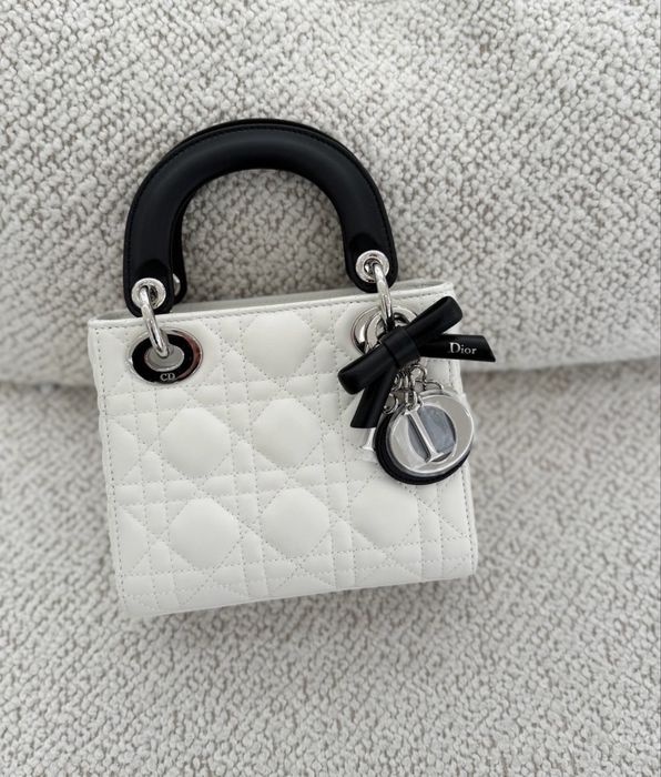 Dior lady чанта……