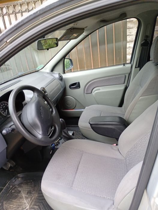Vând Dacia Logan MCV (2007) – 1.6 Benzina 16V  Bulgaria