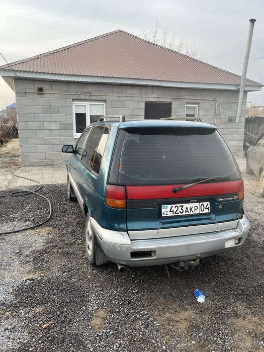 Продам Mitsubishi Space Runner 1995 года