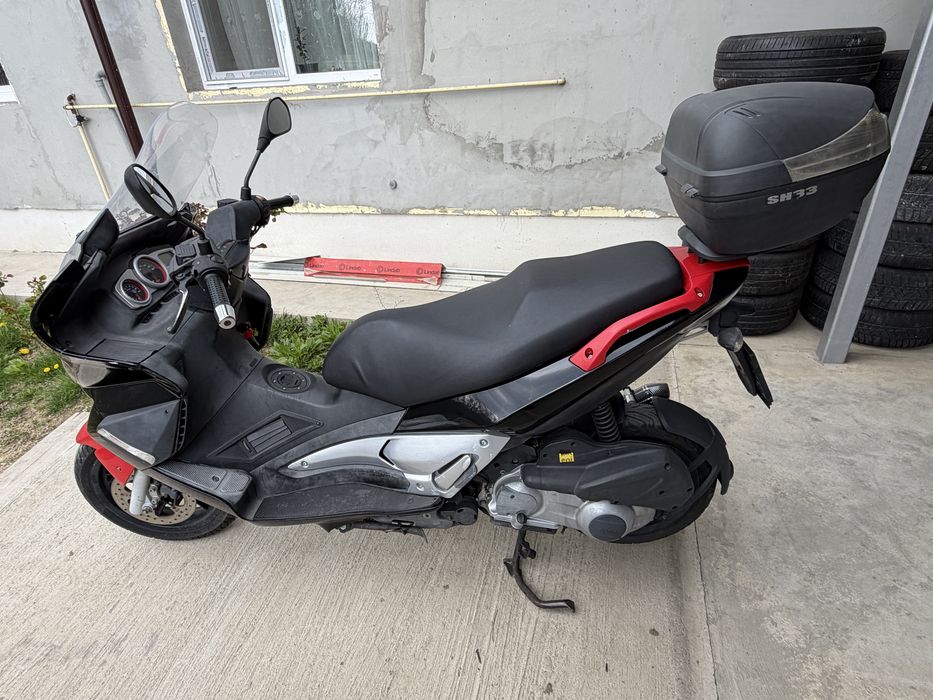 Aprilia SR Max 300 permis A2
