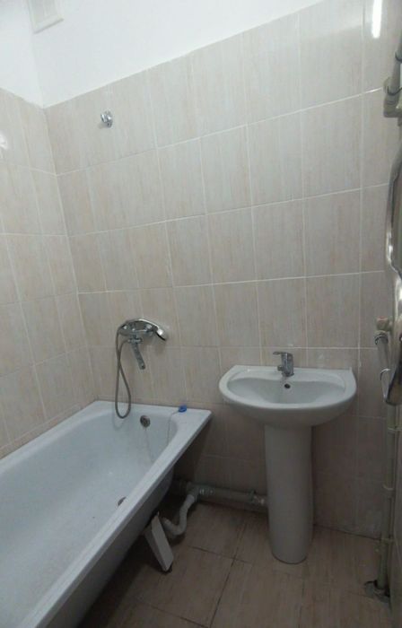 Екі бөлмелі пәтер жалға беріледі. Тұран 2, 2 қабатта