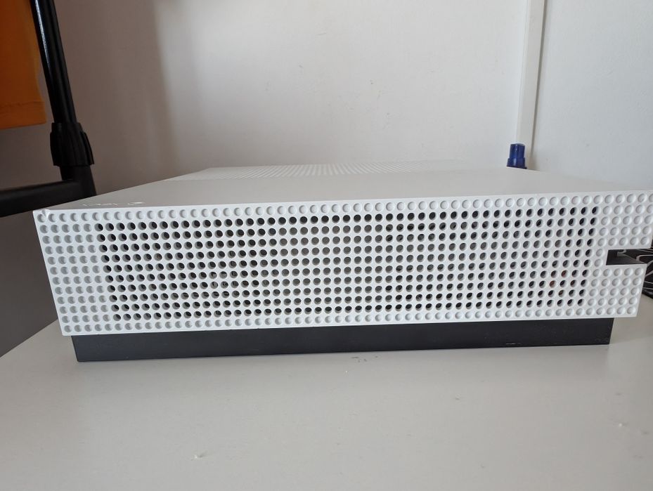 Xbox one s 1Tb White
