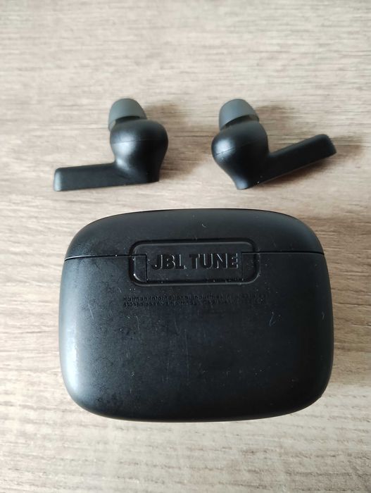 JBL Tune Beam Bluetooth безжични слушалки