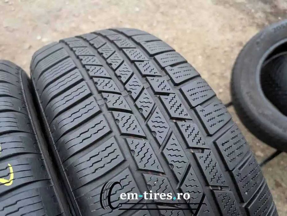 SET 2 Anvelope Iarna 235/60 R17 CONTINENTAL CrossContact Winter 102H