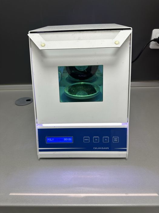 Фотополимеризираща пещ Qusar