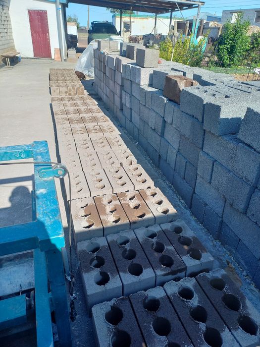 Продаю кирпичный Станок  комплект