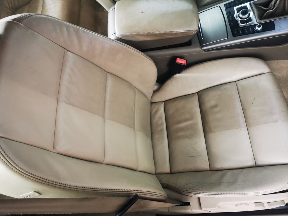 Detailing. Servicii de curatare auto/canapele etc