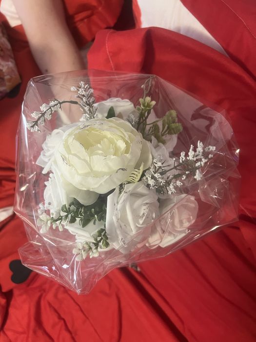 Buchet de flori pentru evenimente 80 Ron