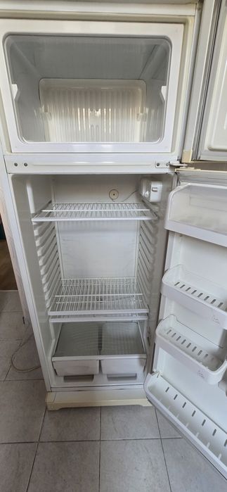 Холодильник STINOL