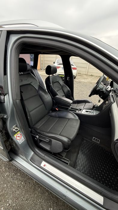 AUDI A4 0 — imagine 5