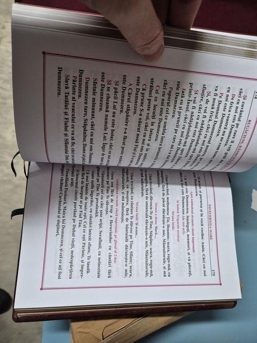 Ceaslov legat în piele naturală