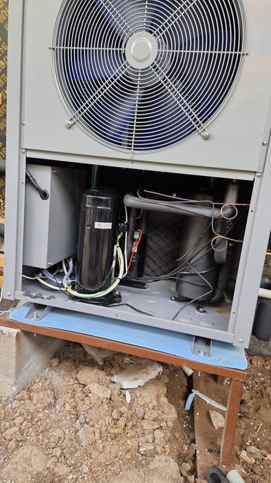 350 Montaj  Aer Conditionat  igienizare Mentenanta incarcare Freon