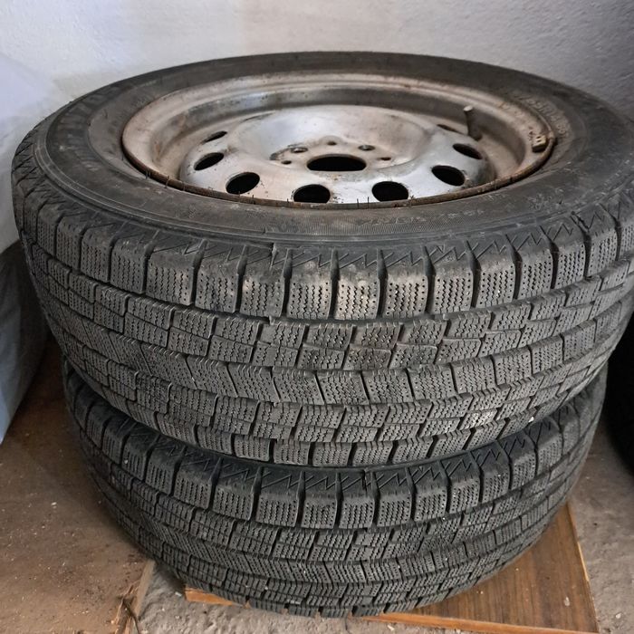 Продам зимние шины 14 размер