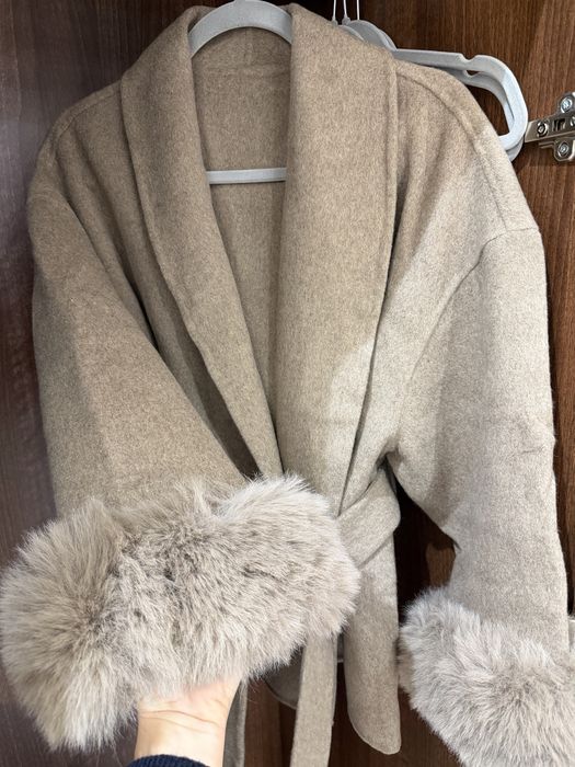 Палто с Пух  в цвят Каки размер S