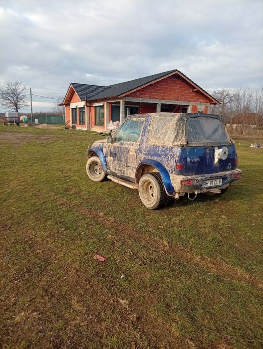 Vând Suzuki Vitara