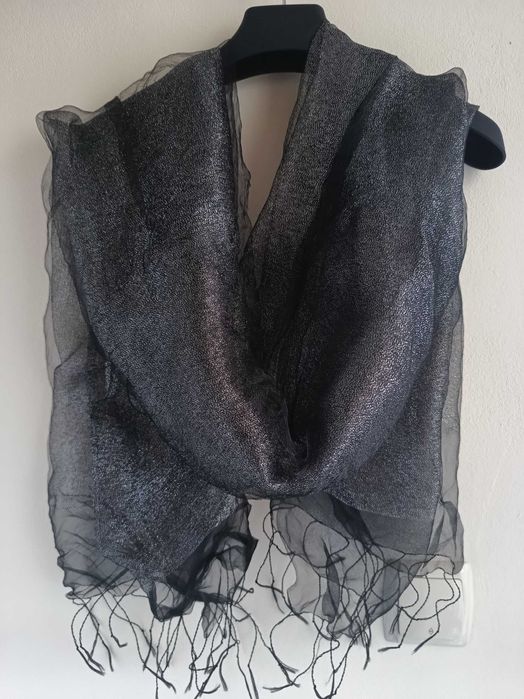 Продавам бутикова бална рокля