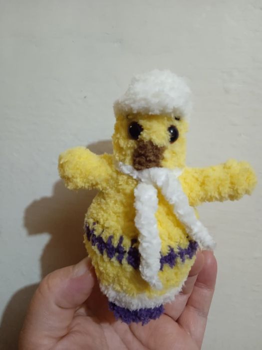 Цыпленок вязаная игрушка