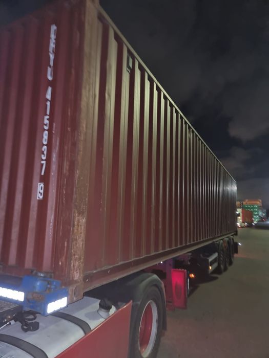 Sc inchiriaza containere maritime 12 m  locatia Tomesti