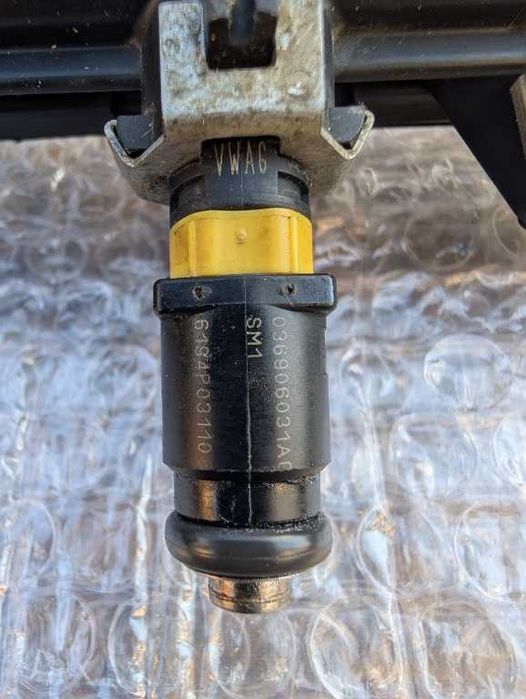 Injectoare Volkswagen 036906031AG