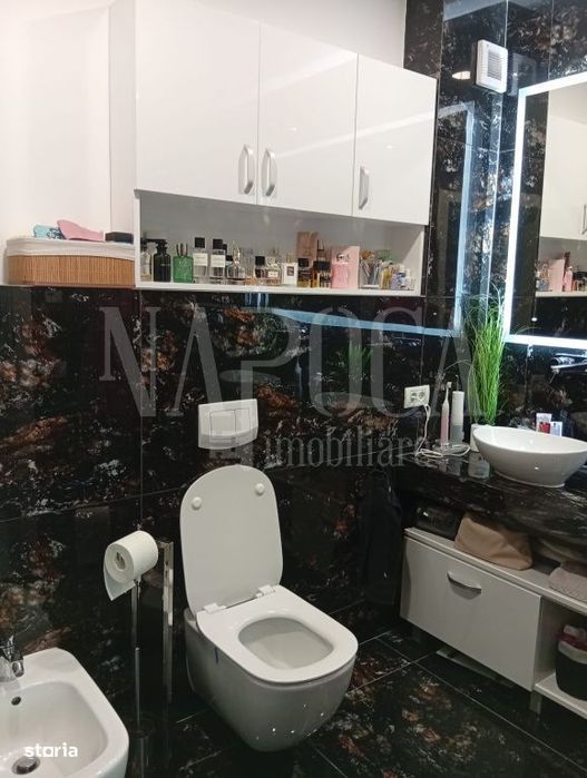 Apartament 4 camere de vanzare in Universitatii Oradea, Oradea